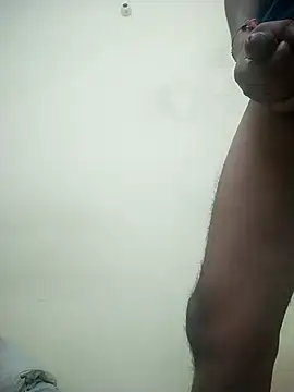 Snapshot of AuntyLover_BhabhiLover_ chatting on 10.10.25 AuntyLover BhabhiLover  online show from 10.10.25