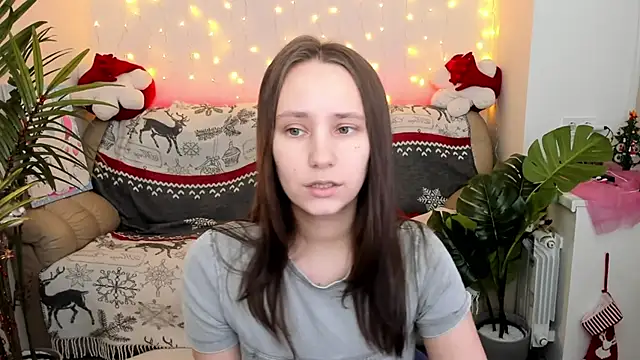 Snapshot of HotCaramellsTV chatting on 01.20.25 HotCaramellsTV online show from 01.20.25