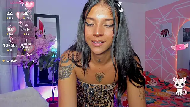Snapshot of CoralRigan chatting on 10.18.25 CoralRigan online show from 10.18.25