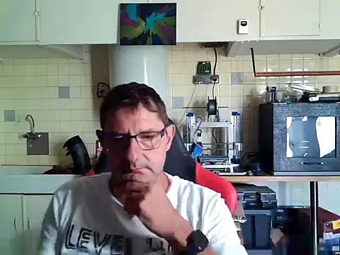 Snapshot of snork80 chatting on 09.10.25 snork80 online show from 09.10.25
