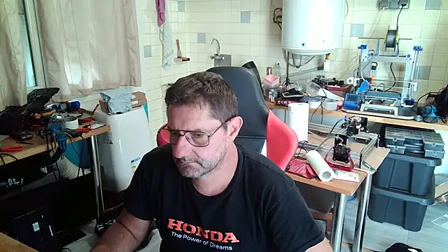 Snapshot of snork80 chatting on 09.14.25 snork80 online show from 09.14.25