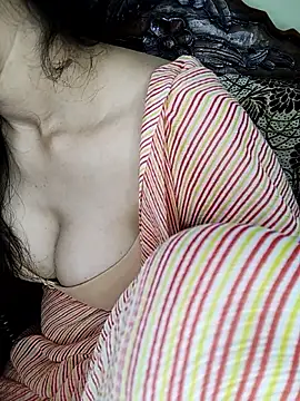 Snapshot of Fair-magic-woman chatting on 09.13.25 Fair-magic-woman online show from 09.13.25