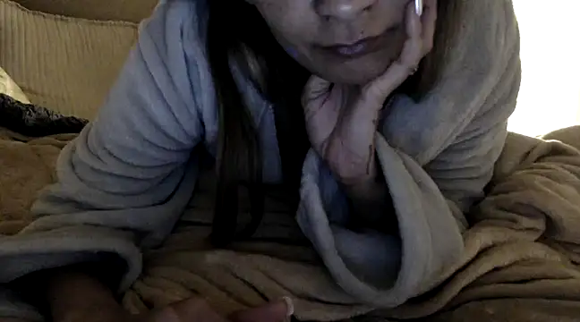 Snapshot of trippy_tina chatting on 12.25.24 trippy tina online show from 12.25.24