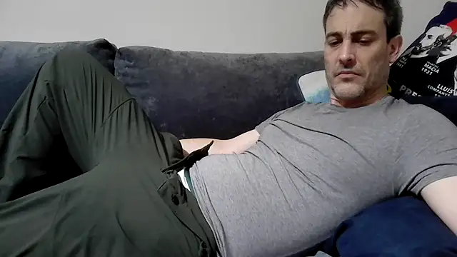 Snapshot of basquehotboy chatting on 02.07.25 basquehotboy online show from 02.07.25