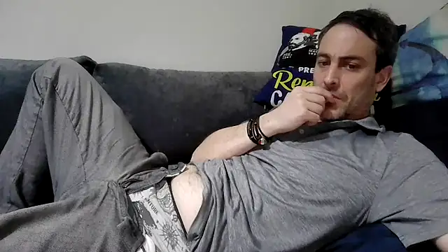 Snapshot of basquehotboy chatting on 02.24.25 basquehotboy online show from 02.24.25