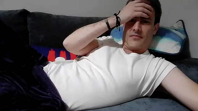 Snapshot of basquehotboy chatting on 02.27.25 basquehotboy online show from 02.27.25