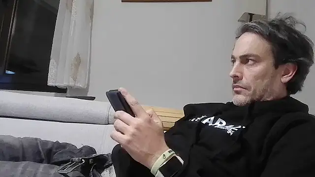 Snapshot of basquehotboy chatting on 10.09.25 basquehotboy online show from 10.09.25