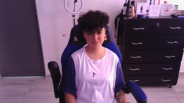 thomascooper7 online show from 02.12.25