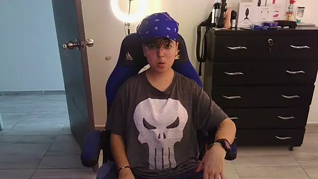 thomascooper7 online show from 02.18.25