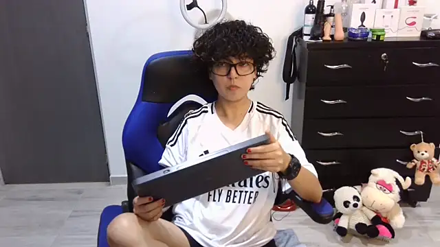 thomascooper7 online show from 09.16.25