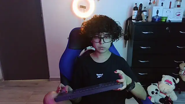 thomascooper7 online show from 10.15.25