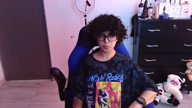 thomascooper7 online show from 11.04.25