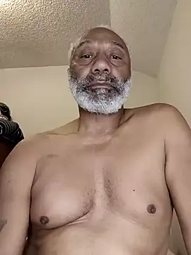 Snapshot of yasohw chatting on 01.13.25 yasohw online show from 01.13.25