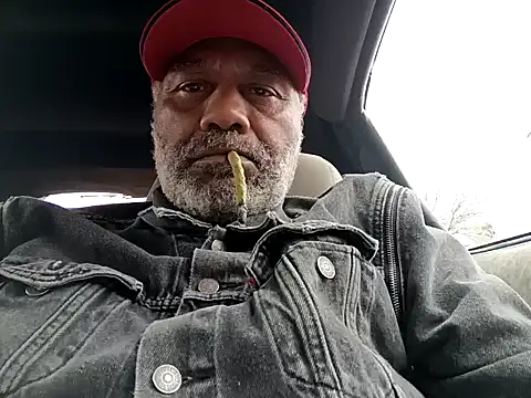 Snapshot of yasohw chatting on 02.09.25 yasohw online show from 02.09.25