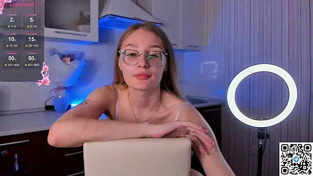 Snapshot of LivyyBossom chatting on 03.13.25 LivyyBossom online show from 03.13.25