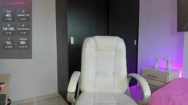 ALANAH KITTY online show from 12.12.24