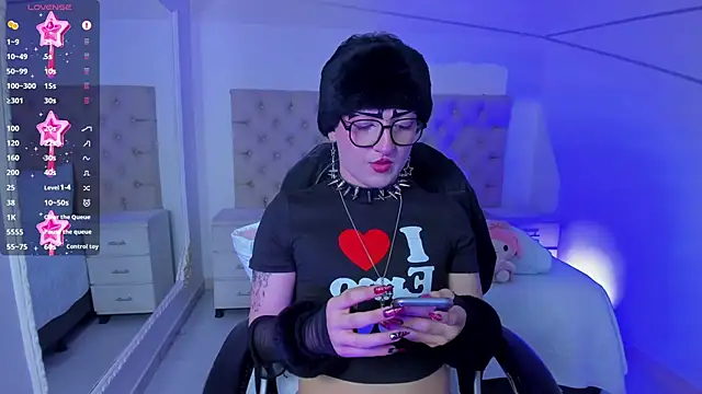Snapshot of melodybonss_ chatting on 03.05.25 melodybonss online show from 03.05.25