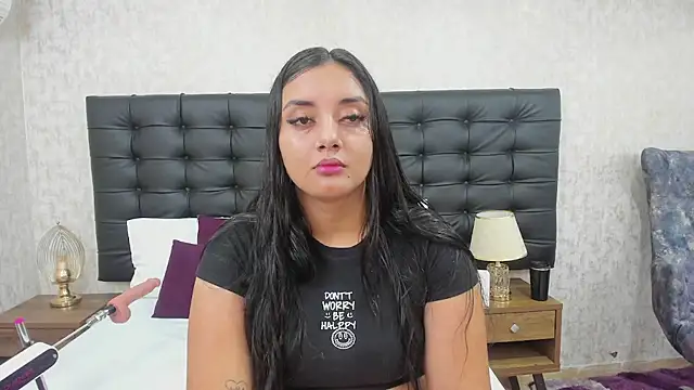 Snapshot of AmaliaDalton chatting on 02.01.25 AmaliaDalton online show from 02.01.25