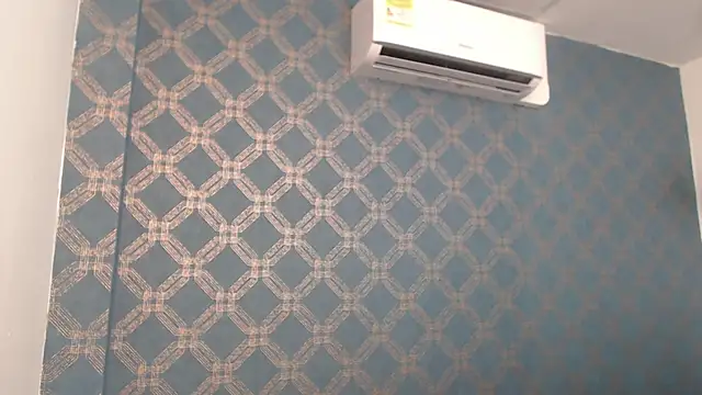 Snapshot of violeta_cute18 chatting on 01.31.25 violeta cute18 online show from 01.31.25