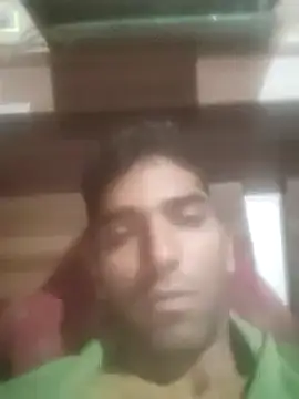 Snapshot of loganwollf chatting on 12.29.24 loganwollf online show from 12.29.24