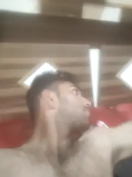 Snapshot of loganwollf chatting on 01.04.25 loganwollf online show from 01.04.25