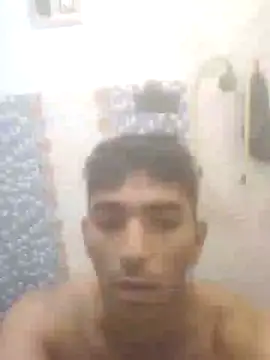 Snapshot of loganwollf chatting on 01.21.25 loganwollf online show from 01.21.25