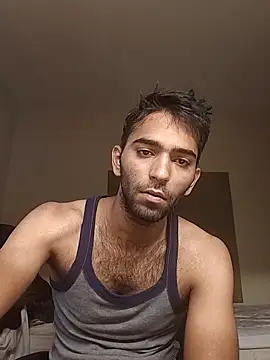 Snapshot of loganwollf chatting on 10.18.25 loganwollf online show from 10.18.25