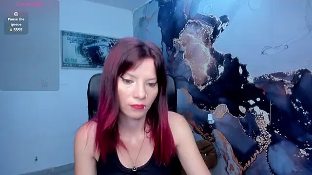 Snapshot of DanaaRey chatting on 01.20.25 DanaaRey online show from 01.20.25