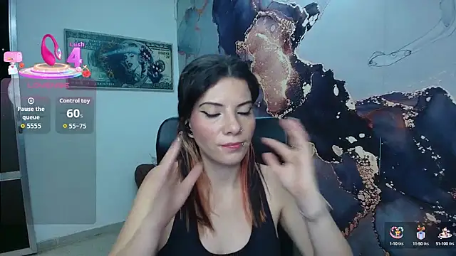 Snapshot of DanaaRey chatting on 10.01.25 DanaaRey online show from 10.01.25