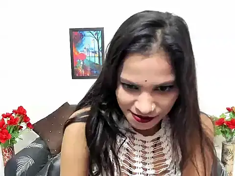 evaaelfiee online show from 12.04.25