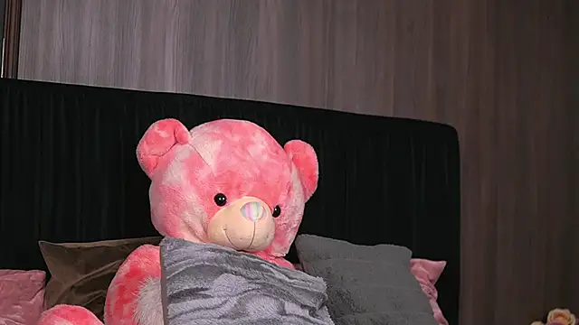 CataleyaKirk online show from 12.17.24