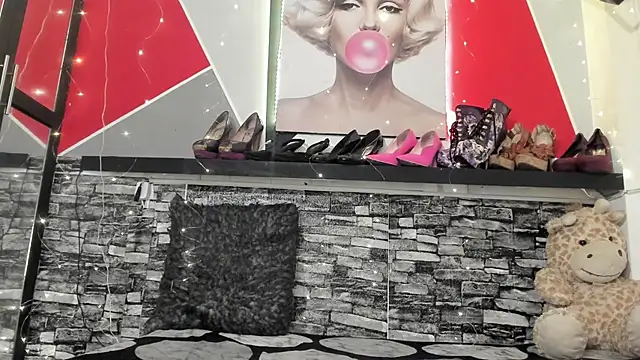 Cute Cata online show from 01.27.25