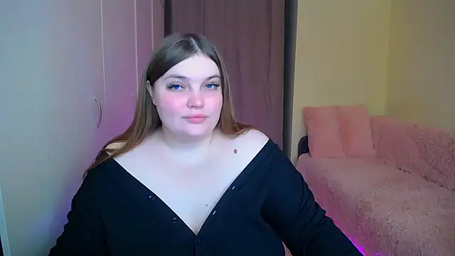 Snapshot of Emaaa_ua chatting on 02.21.25 Emaaa ua online show from 02.21.25