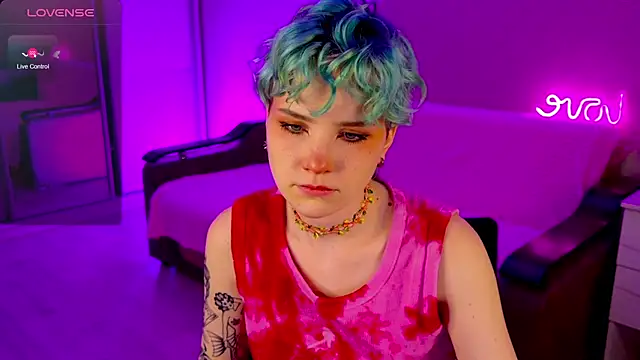 Snapshot of School_Love chatting on 12.18.24 School Love online show from 12.18.24