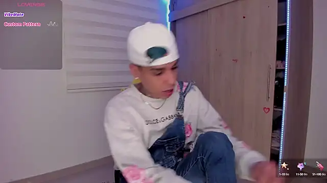 aldrinwhite online show from 03.14.25