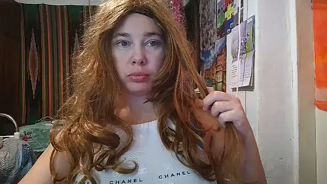 Cora Maro online show from 09.14.25