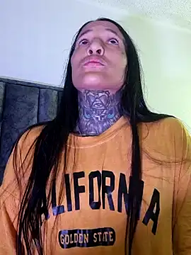 Snapshot of Nicole420squirt chatting on 03.19.25 Nicole420squirt online show from 03.19.25