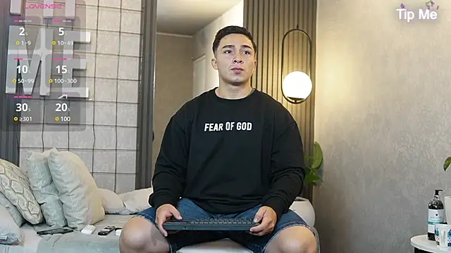 Ryan Hunt online show from 03.05.25