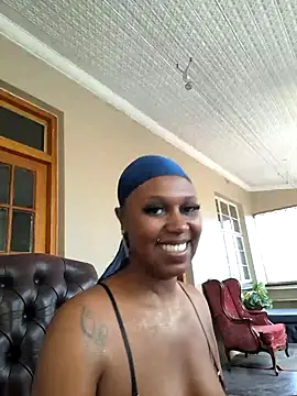 Snapshot of YourDreamLady22 chatting on 02.01.25 YourDreamLady22 online show from 02.01.25