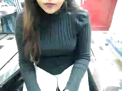 Snapshot of aarushi_sharmaa chatting on 01.23.25 aarushi sharmaa online show from 01.23.25