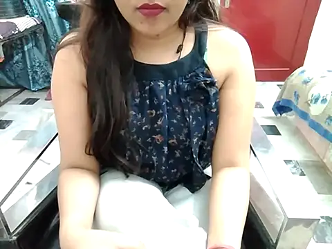 Snapshot of aarushi_sharmaa chatting on 03.04.25 aarushi sharmaa online show from 03.04.25