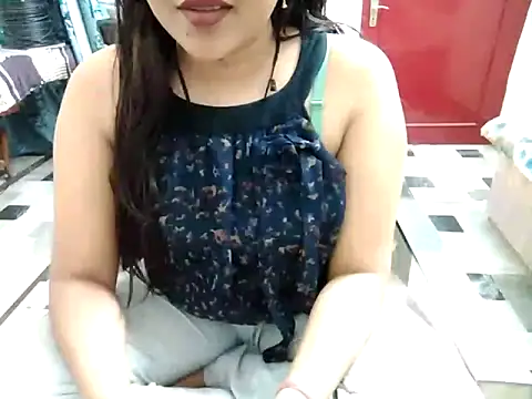 Snapshot of aarushi_sharmaa chatting on 03.16.25 aarushi sharmaa online show from 03.16.25