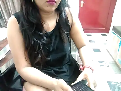 Snapshot of aarushi_sharmaa chatting on 10.04.25 aarushi sharmaa online show from 10.04.25