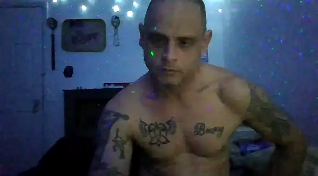 Snapshot of Buffshagswell chatting on 02.26.25 Buffshagswell online show from 02.26.25