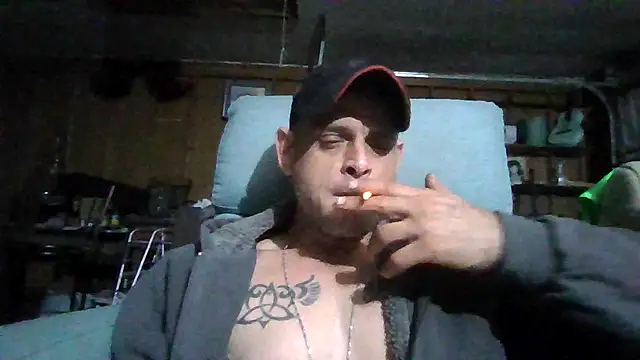 Snapshot of Buffshagswell chatting on 02.26.25 Buffshagswell online show from 02.26.25
