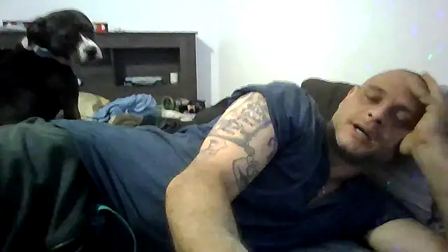Snapshot of Buffshagswell chatting on 02.27.25 Buffshagswell online show from 02.27.25