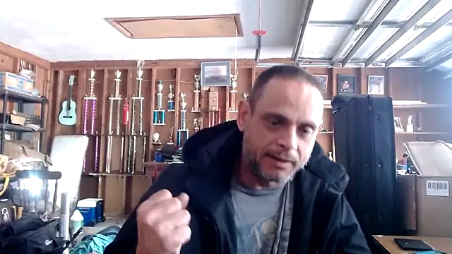 Snapshot of Buffshagswell chatting on 03.17.25 Buffshagswell online show from 03.17.25