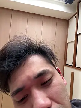 Snapshot of ryusei18570 chatting on 02.16.25 ryusei18570 online show from 02.16.25