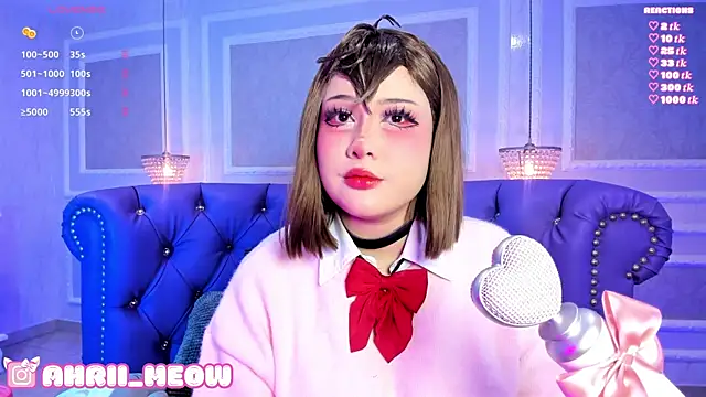 Snapshot of AHRI_LEE chatting on 01.18.25 AHRI LEE online show from 01.18.25