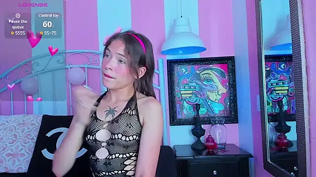Snapshot of Liah_Grey8 chatting on 02.21.25 Liah Grey8 online show from 02.21.25